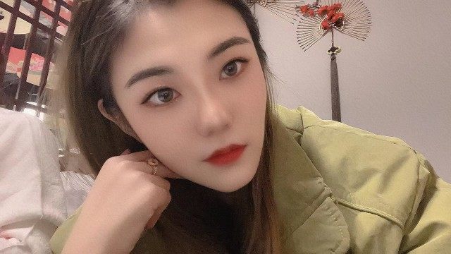 和平一个不错的妹子，又嫩又可爱